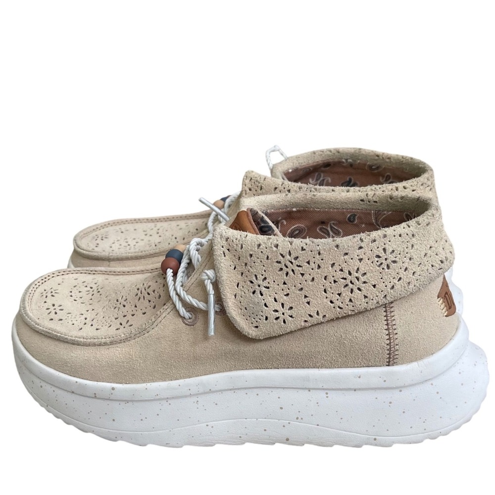 Hey Dude Wendy Peak Fold Boot Suede Sand Platform Loafers Womens 8 Floral euc